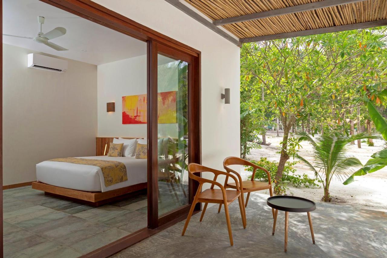 Island Center Point Otel Koh Rong Sanloem Dış mekan fotoğraf